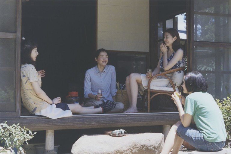 Our Little Sister [2015] Review: A Marvelous Addition to Kore-eda’s Brand of Humanist Cinema