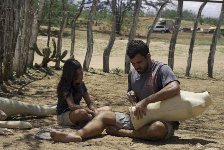 Neon Bull [2015] – A Sensitive & Sensual Study of Dreamers from a Little-Known World