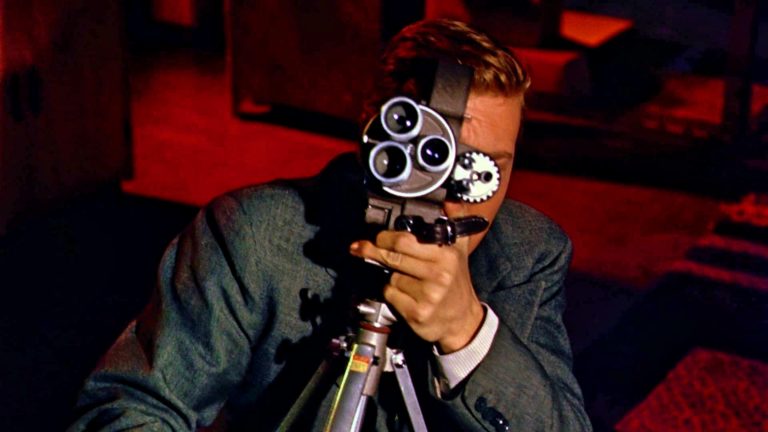 Peeping Tom Review [1960]: A Fascinating Journey Into the Mind of a Serial Killer