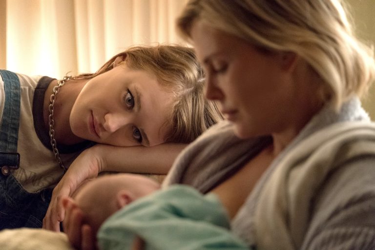 Tully Review [2018]: A Deeply Empathetic Ode to Motherhood