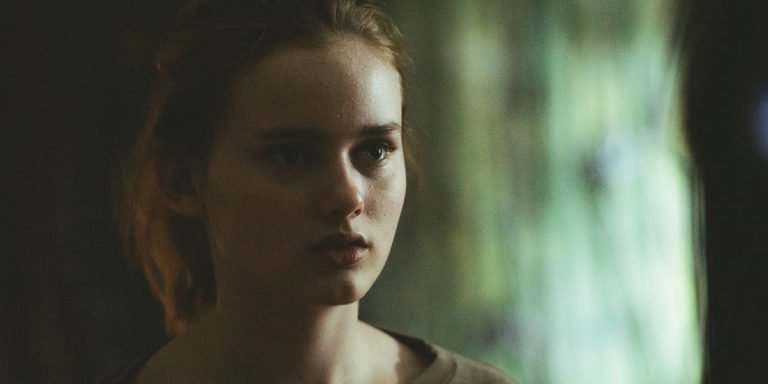 Phoenix [2018]: ‘TIFF’ Review — A Powerful and Moody Coming-of-Age Drama