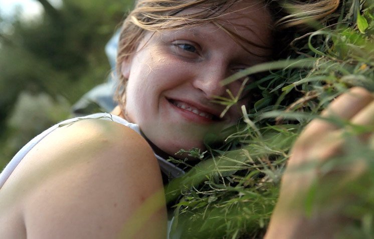 Thou Wast Mild and Lovely (2014) Review: A Breathing Nightmare
