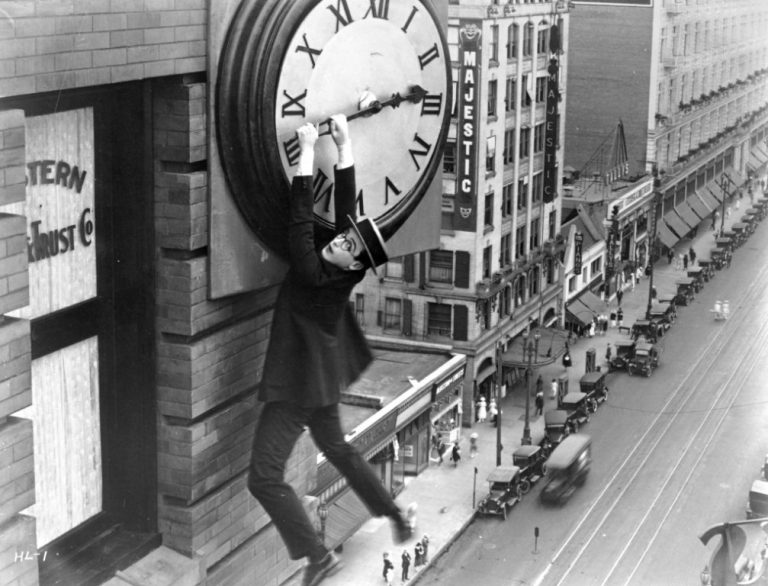 Safety Last! [1923] – An Incredibly Exciting Slapstick Spectacle