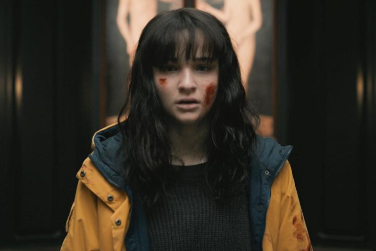 Dark (Season 3, 2020) Netflix Review – The Loop Closes on a Poignant & Poetic Note