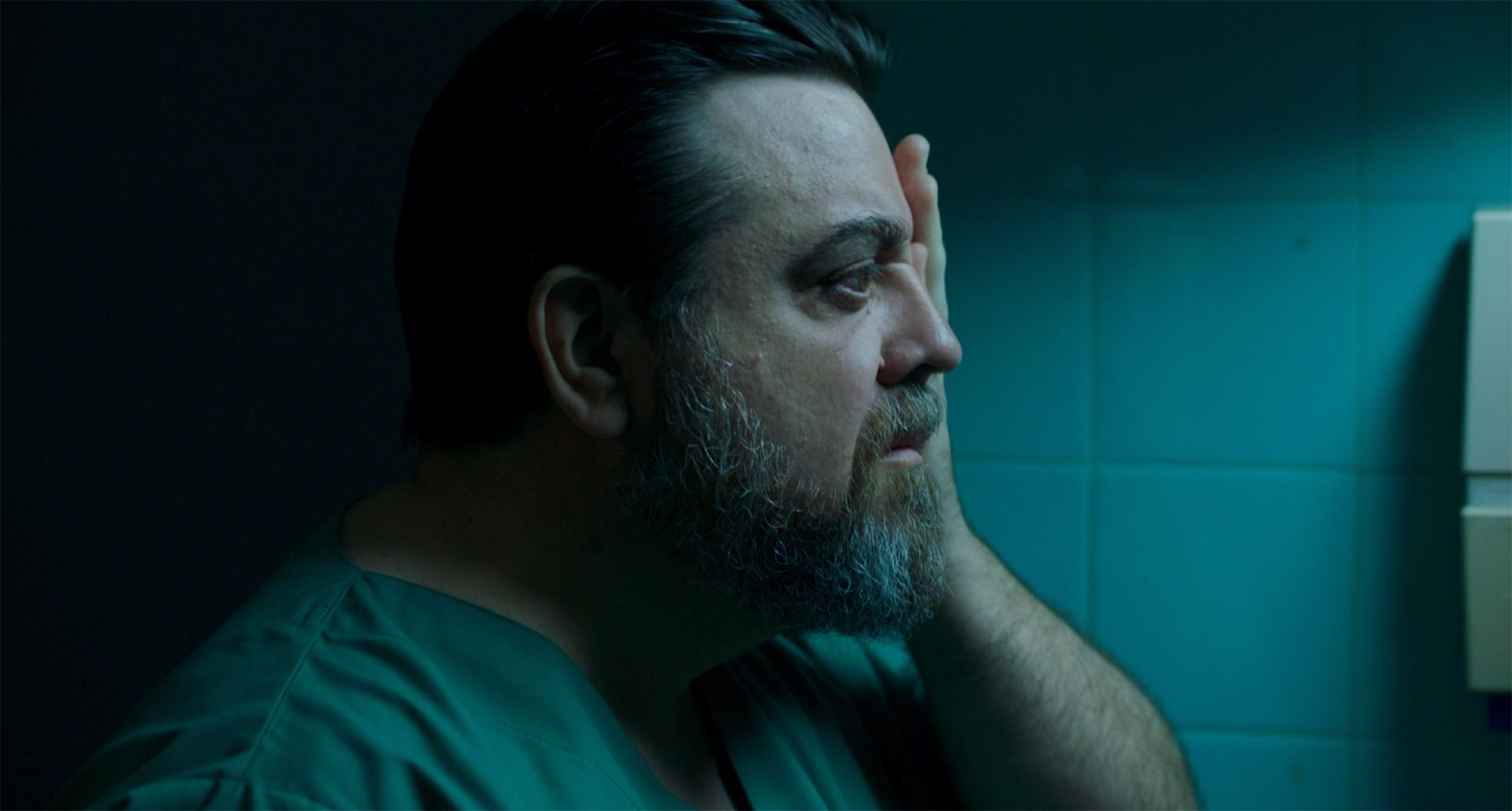 The Dose (La Dosis) Movie Review - highonfilms (1)