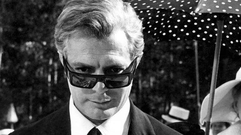 Federico Fellini Movies - 8 12