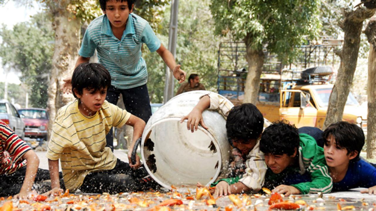 Majid Majidi Movies - The Song of the Sparrows