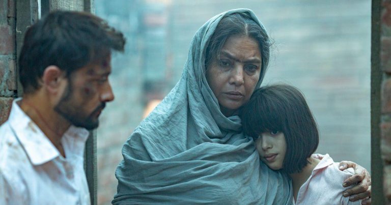 Kaali Khuhi [2020] Netflix Review- A Sober Exercise in Silliness