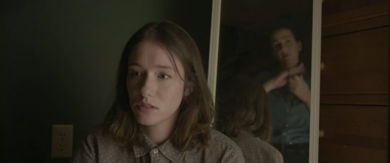 Silence and Darkness (2020) Review: Atmospheric thriller packs a punch
