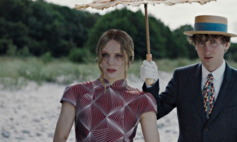 Bloodsuckers [2021]: ‘Berlinale’ Review – Marxist Vampire Comedy moves from being a biting satire to a sluggish tryst