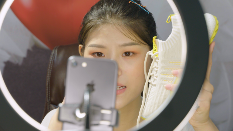 Ascension [2021]: ‘Tribeca’ Review – An impressionistic look at the tendrils of Capitalism in all levels of social operation in China