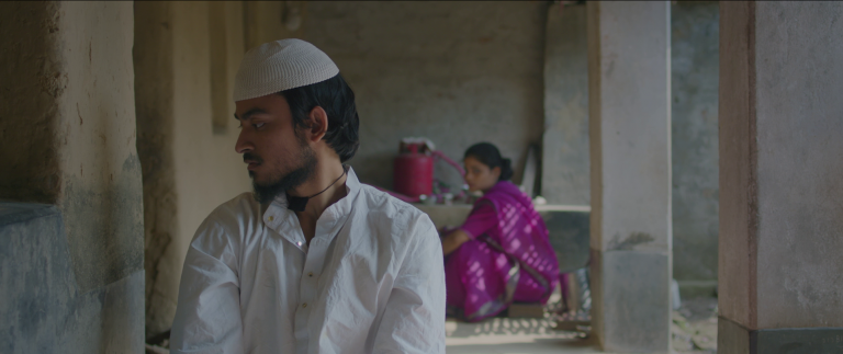Dhulo (The Scapegoat) [2021] – ‘LIFF’ Short Film Review – An angry and disillusioned look at the dirty politics and communal hate in Bengal