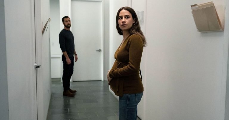False Positive [2021] ‘Hulu’ Review: “Elevated” Mommy Brain