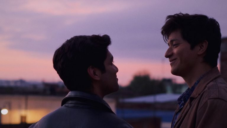 I Carry You With Me [2021] Review: A familiar queer love story that cleverly merges into a docu-fictional narrative
