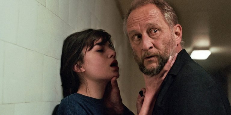Inexorable [2021]: ‘TIFF’ Review – Stoker Meets Misery In This French Thriller