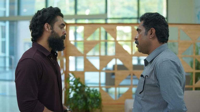 Kaanekkaane (2021) SonyLiv Review: Layered Characters, Layered Mystery; Seamlessly executed