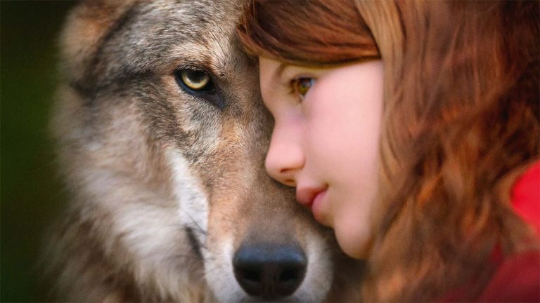 Vicky and her Mystery (2021) Netflix Review: Too Cutesy and Risk Free To Be Memorable