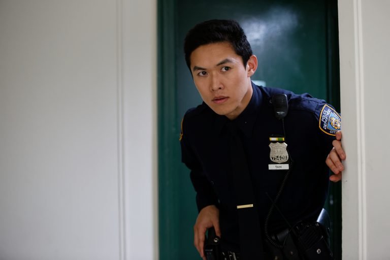 A Shot Through The Wall [2022] Review: A Political Tale Told in an Overtly Cautious Manner