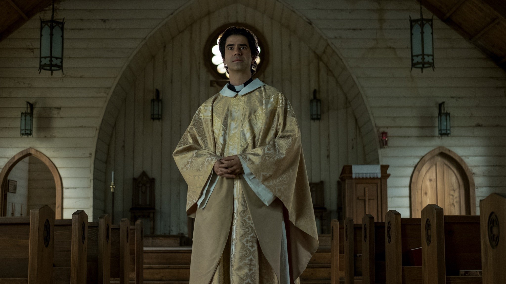 Best TV Shows of 2021 - Midnight Mass