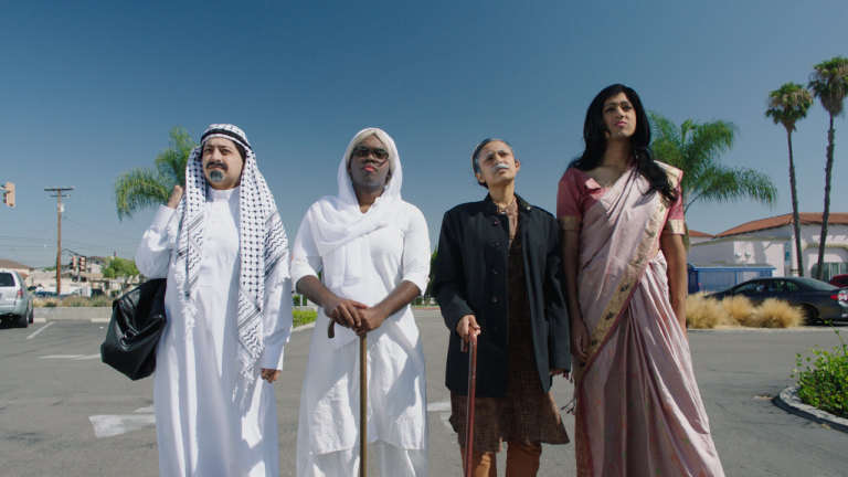 Four Samosas [2022]: ‘Tribeca’ Review – A Hilarious Heist Comedy That Celebrates Love, Friendship & India