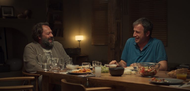 Cici (2022) ‘Netflix’ Review: A contemplative family drama with jarring tonal shifts