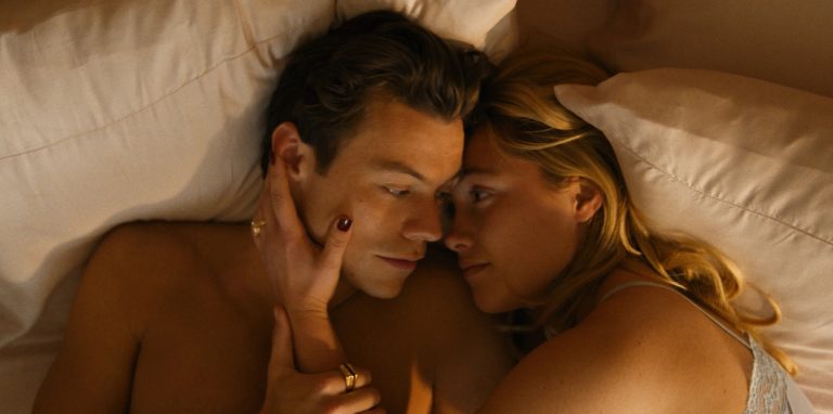 Don’t Worry Darling [2022] Review – A dazzling psychological thriller that whimpers its way to a finish