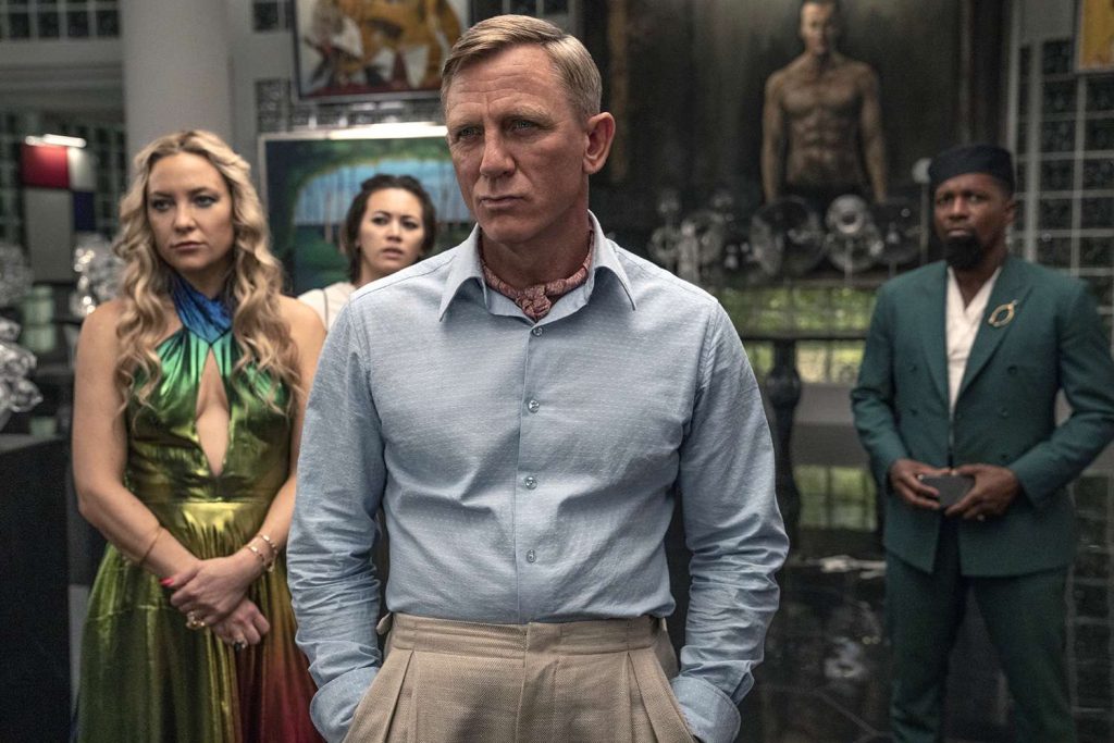 Glass Onion A Knives Out Mystery (2022) Review
