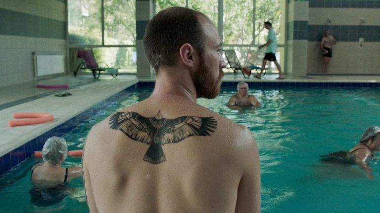 Pelican [2022] ‘PÖFF’ Review – An Incredible Dryly Humorous Identity Crisis Drama