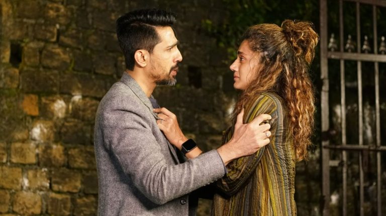 Blurr (2022) Review & Ending, Explained – Who killed Gautami and why?