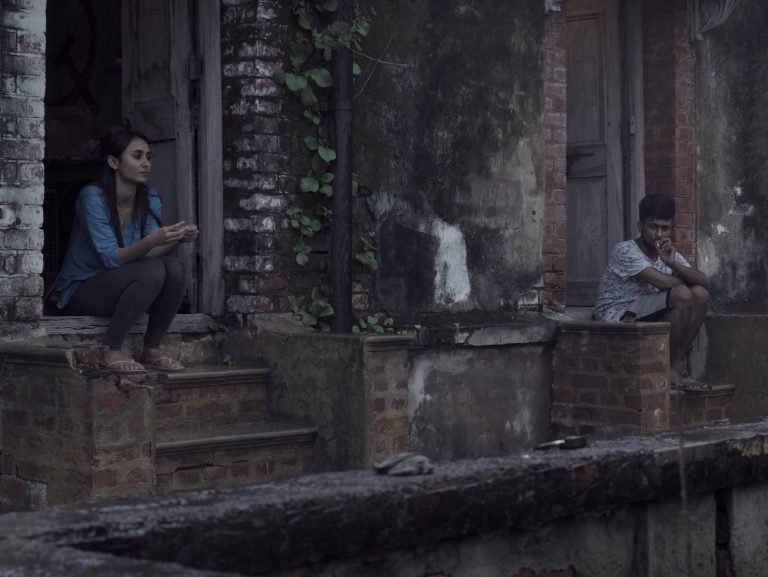 Pokhar Ke Dunu Paar (2022): ‘DIFF’ Review – Superbly measured and calmly inviting