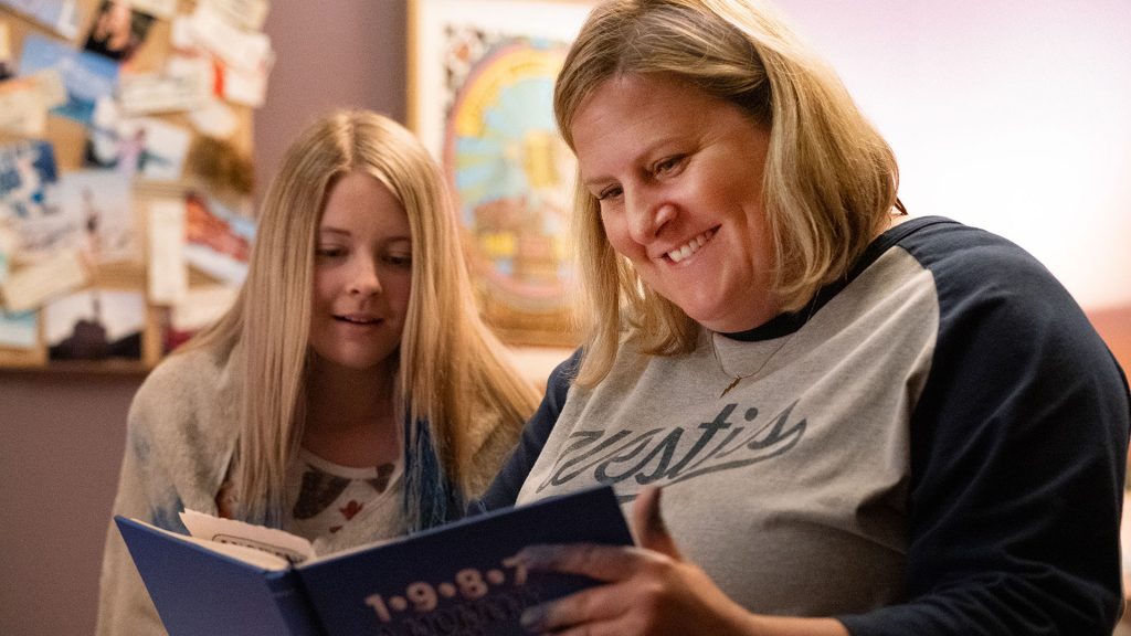 The 20 Best Comedy TV Shows of 2022-Somebody Somewhere 