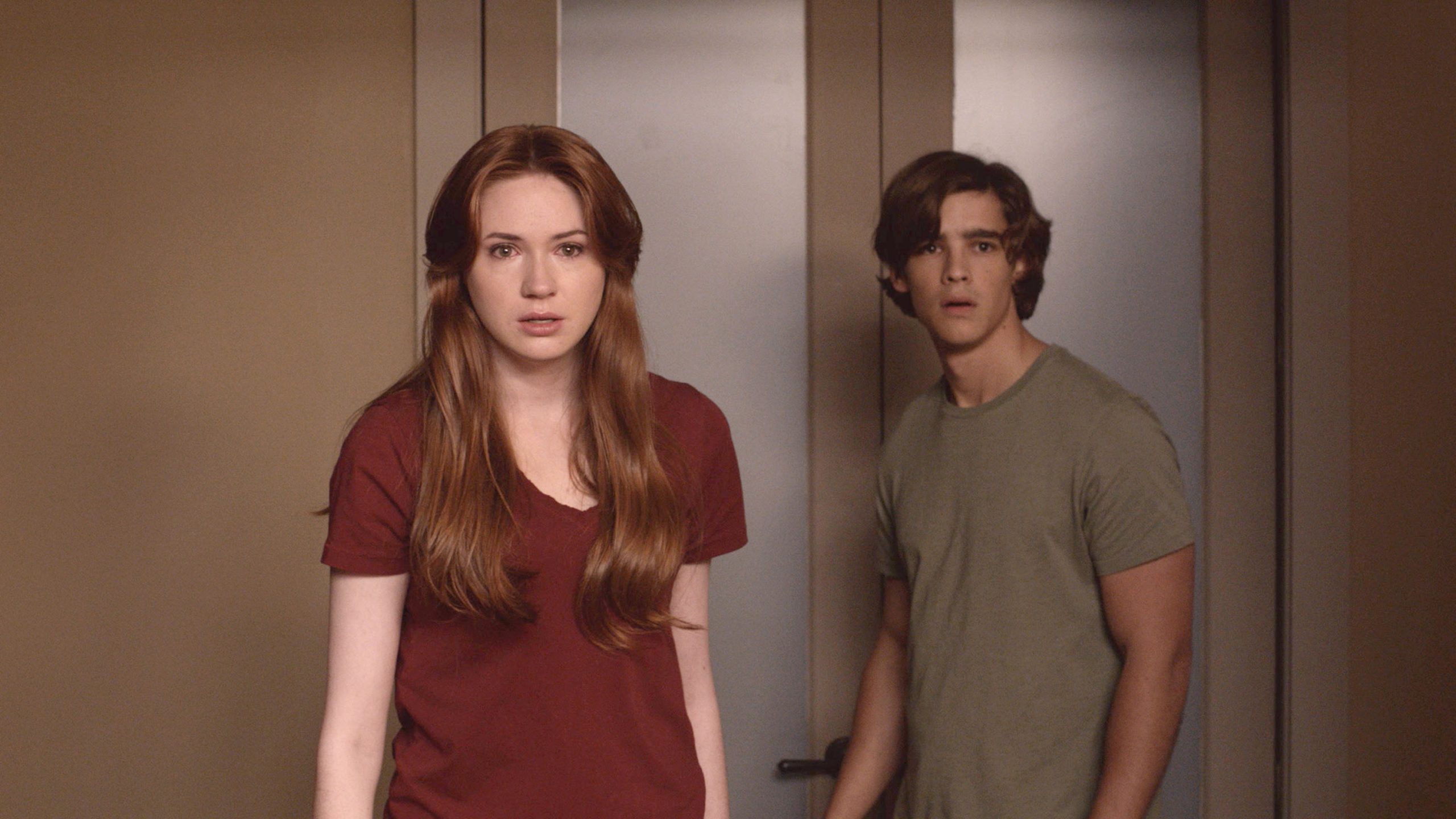 7 Horror Movies To Watch If You Liked Shudder’s Skinamarink - Oculus (2013)
