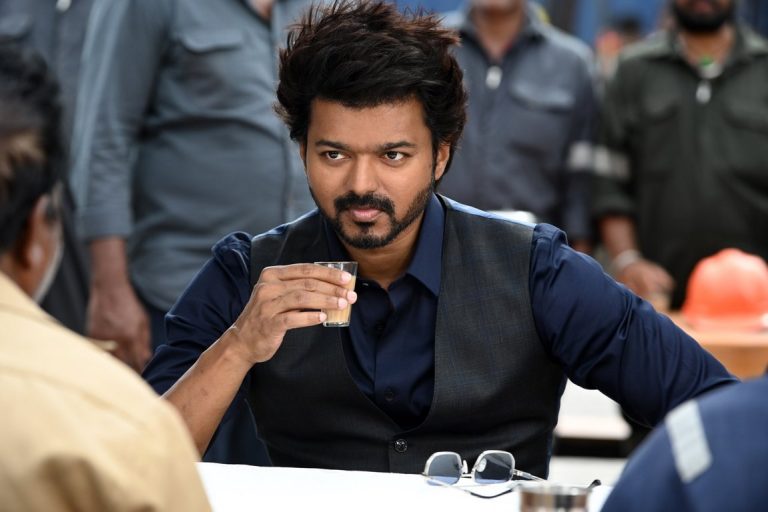 Varisu (2023) ‘Prime Video’ Movie Review: We Are One Family Despite Its Imperfections