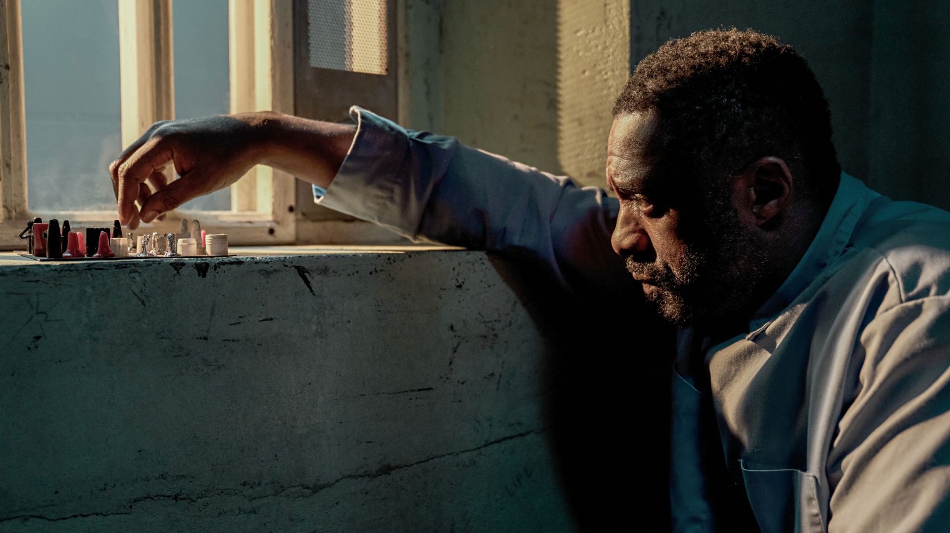 Luther: The Fallen Sun. Idris Elba as John Luther in Luther: The Fallen Sun. Cr. John Wilson/Netflix © 2023