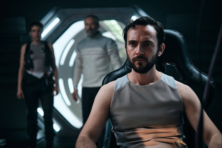 Rubikon (2022) Movie Ending, Explained: Whose Signal Does Knopf Receive In The End?
