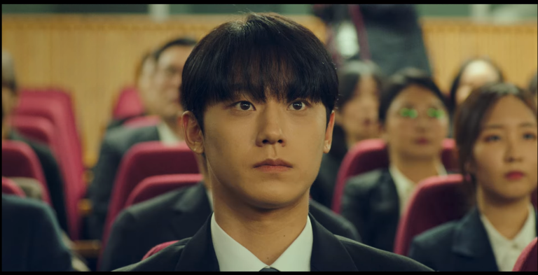 The Good Bad Mother (Season 1), Episodes 1 & 2: Recap & Ending, Explained – What happens to Kang-ho when he goes back to his village?