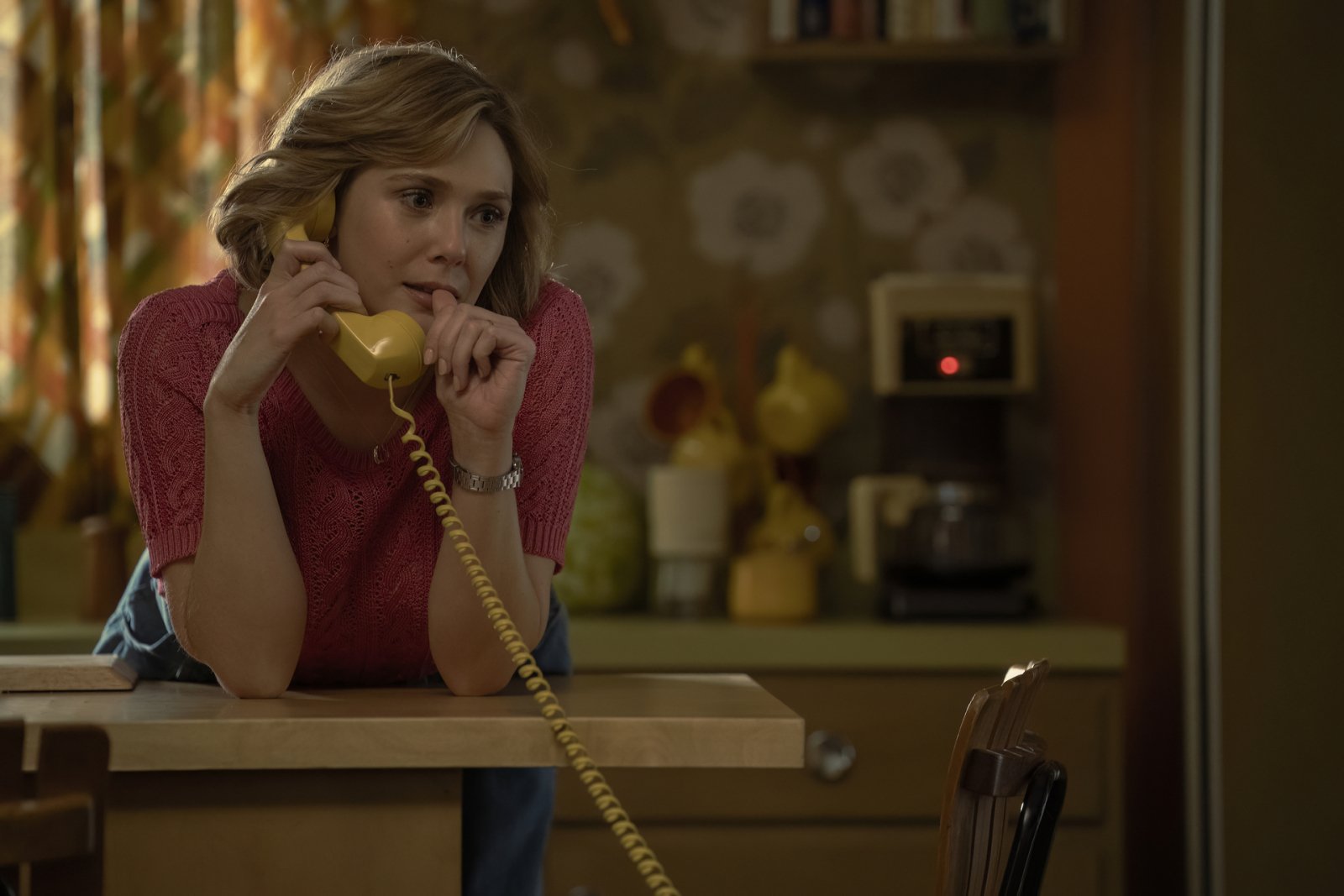 Elizabeth Olsen in Love & Death (Series Finale) Episode 7
