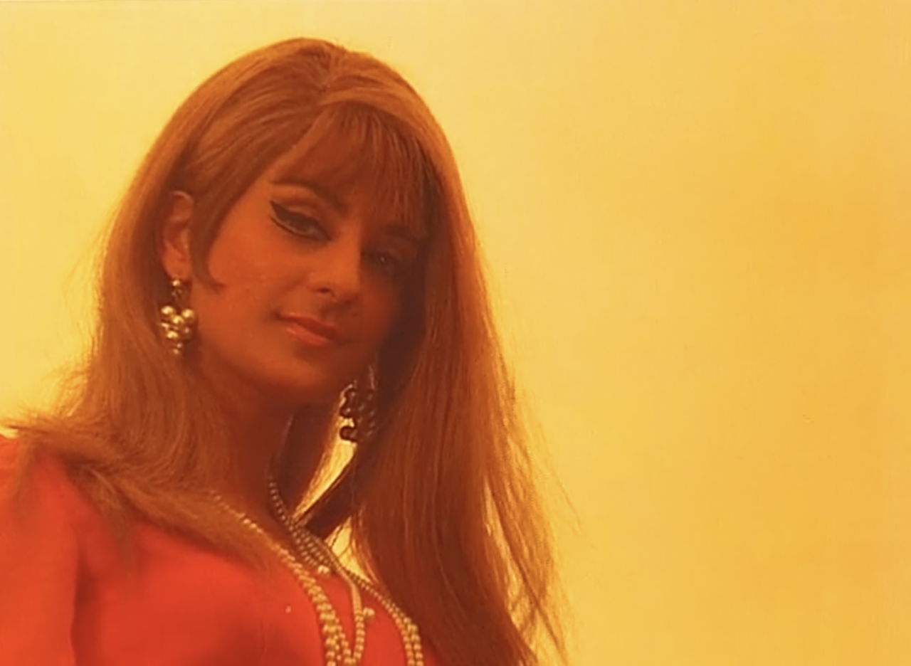 Purab Aur Paschim (1970)