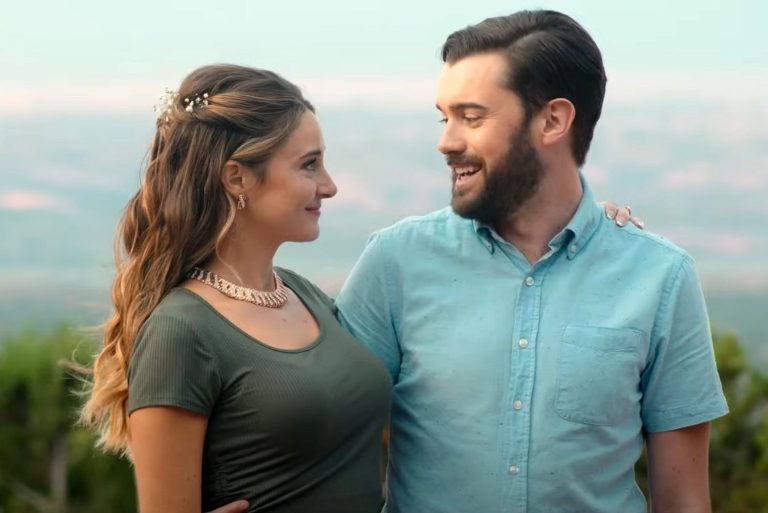 Robots (2023) Review: An AI-Powered Punch in a Rom-com that is All Over The Place