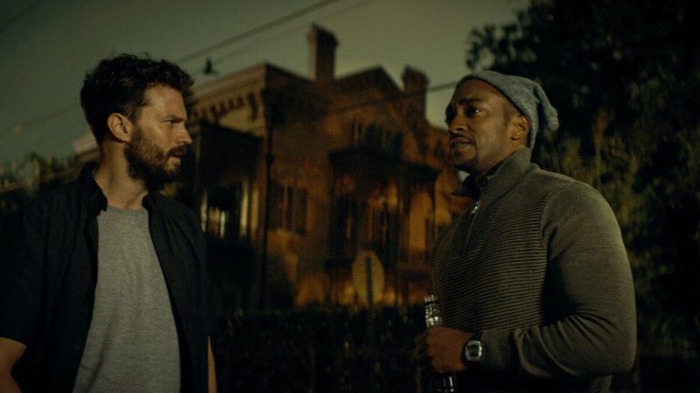 Synchronic (2019): Movie Ending, Explained – Does Steve manage to bring Brianna back to the present?