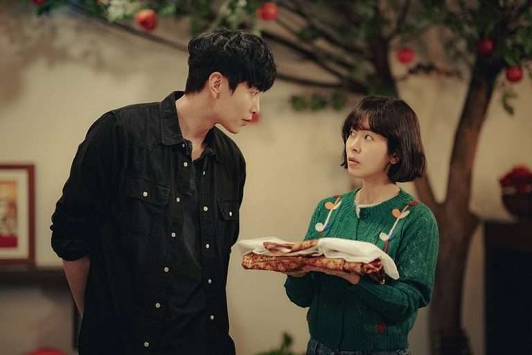 Behind Your Touch (Season 1), Episode 1: Recap & Ending, Explained – Unveiling Psychic Powers – A Perverted Mess or a Hidden Gift?