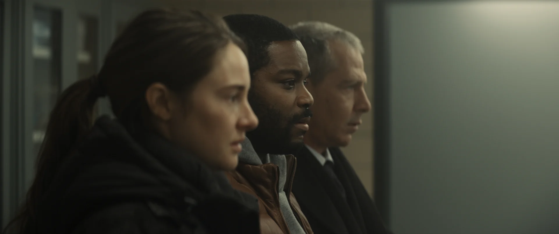 Shailene Woodley, Jovan Adepo, Ben Mendelsohn in To Catch A Killer Movie
