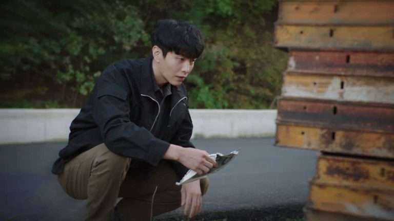Behind Your Touch (Season 1), Episode 7: Recap & Ending, Explained – Is the Real Serial Killer Hidden Among the Townspeople?