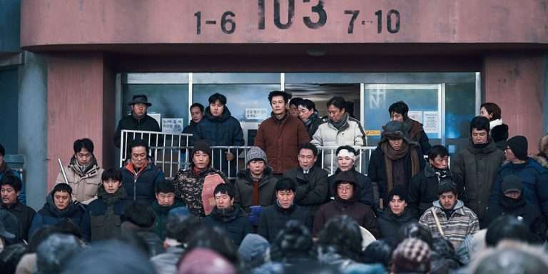 Concrete Utopia (2023) ‘TIFF’ Review – A dystopian disaster movie that takes a satirical dig at the complexities of establishing a new social order 