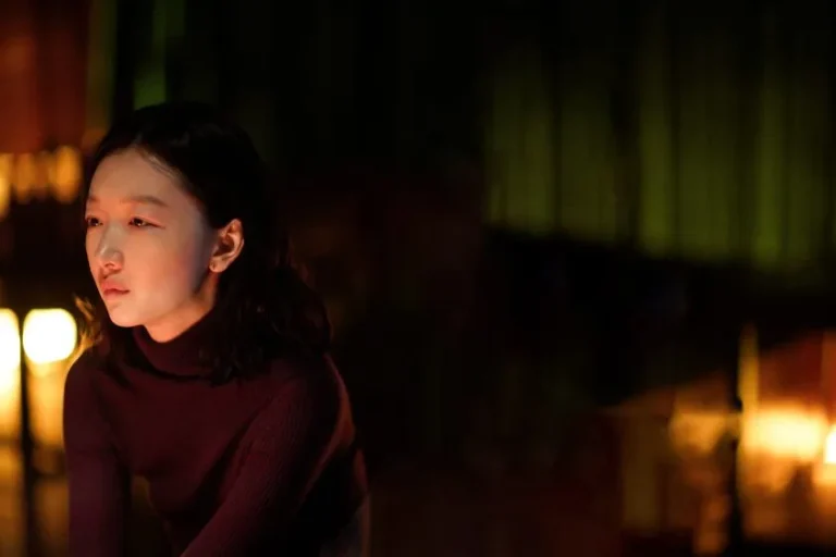 The Breaking Ice (2023) Movie Review: An Icy Sublimation of Triangular Affections