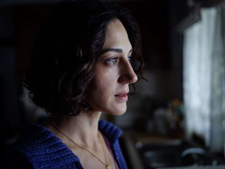 Shayda (2023) “CIFF” Movie Review: Zar Amir Ebrahimi beautifully anchors domestic abuse drama