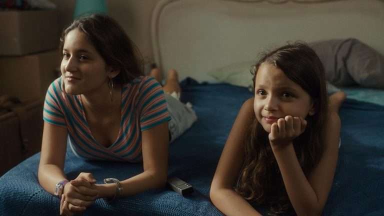 Reinas (2024) ‘Sundance’ Movie Review: Family Drama Ringing with Truth