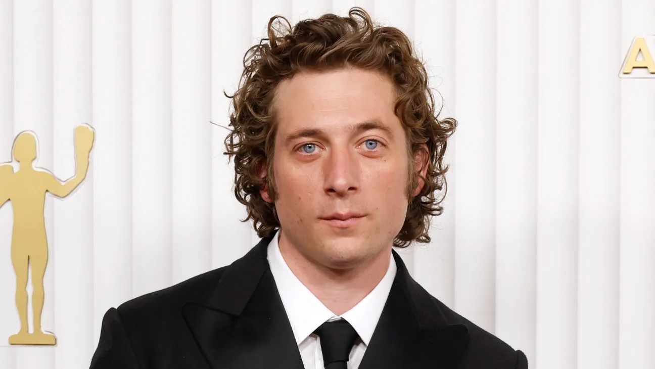 Jeremy Allen White Bruce Springsteen