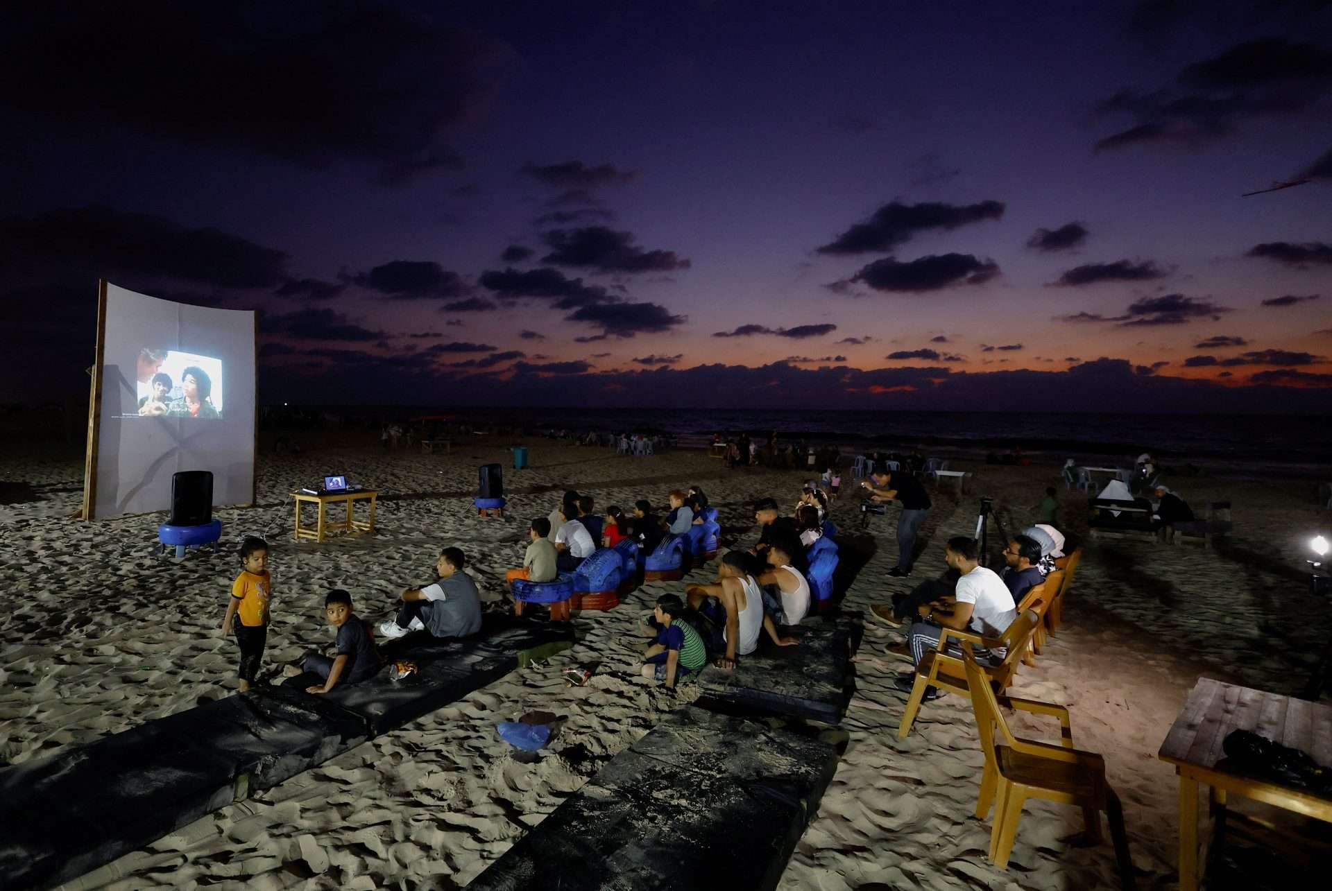 Jonathan Glazer Joins Spike Lee, Olivia Colman, Susan Sarandon, and Paul Mescal in Expanding Gifts for Cinema For Gaza Fundraiser