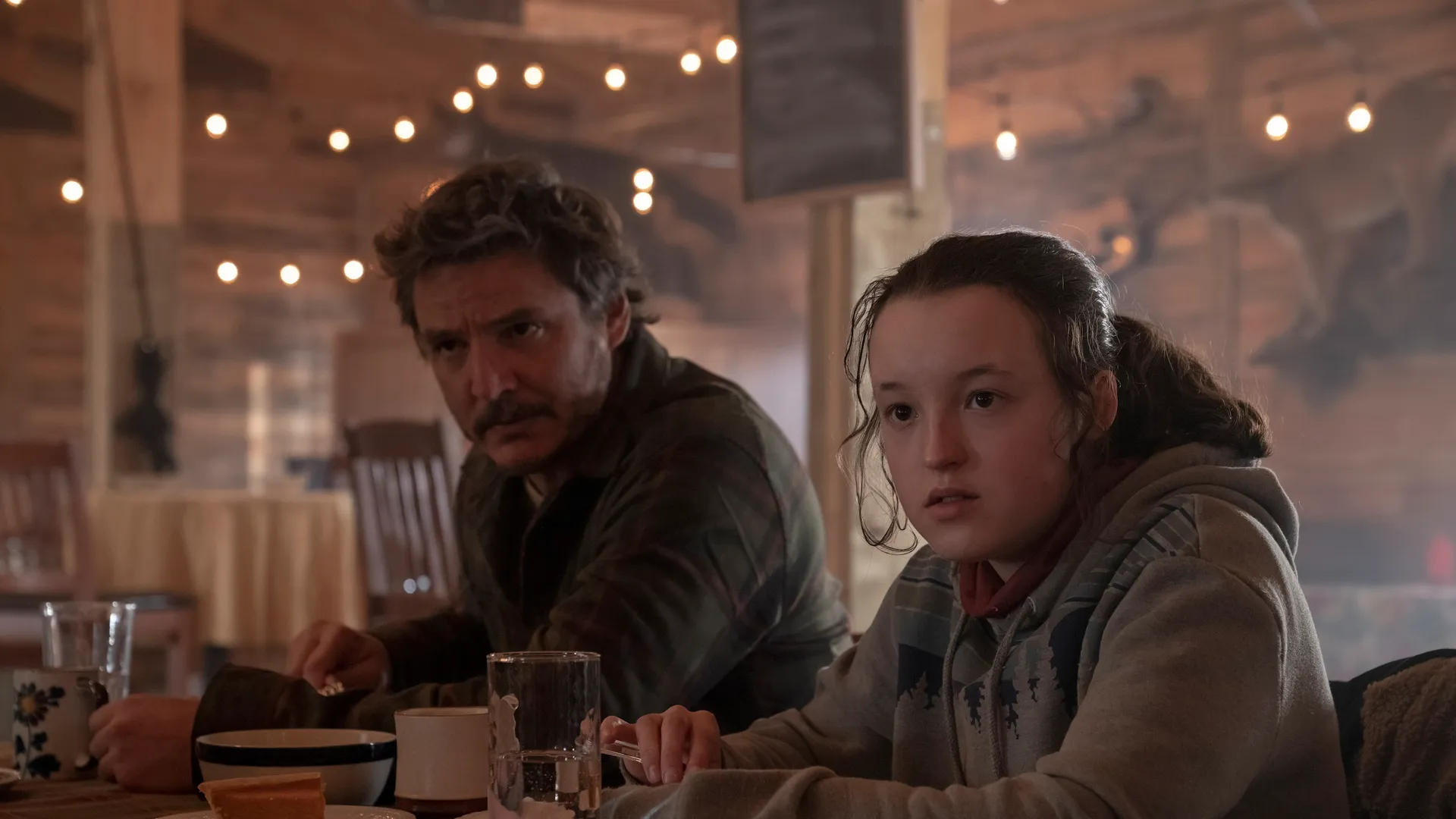Pedro Pascal and Bella Ramsay in The Last of Us